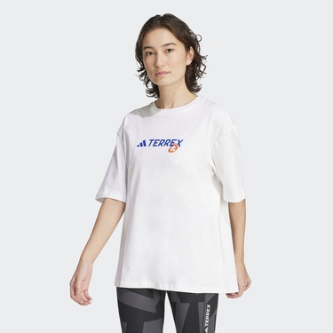  adidas Terrex Back Graphic Kadın Beyaz T-Shirt