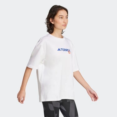  adidas Terrex Back Graphic Kadın Beyaz T-Shirt