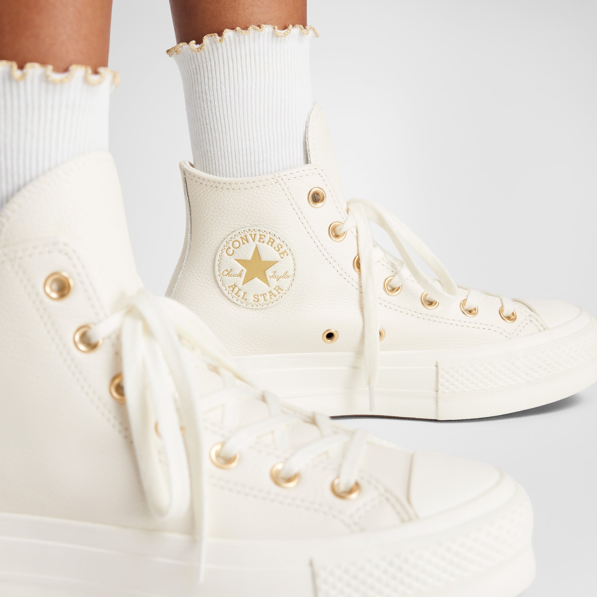 Converse Chuck Taylor All Star Lift Kadın Krem Deri Platform Sneaker