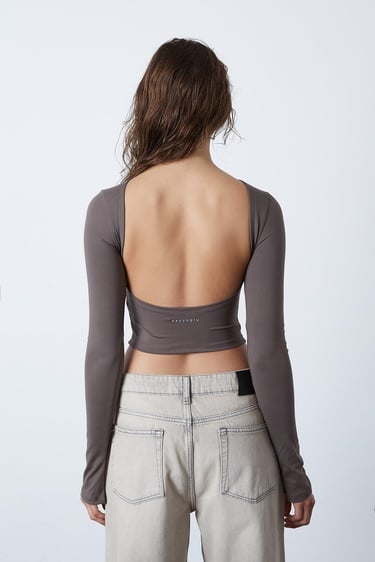  Sırt Dekolte Uzun Kollu Body