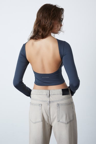  Sırt Dekolte Uzun Kollu Body