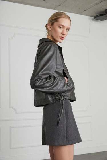  Biye Detaylı Deri Ceket