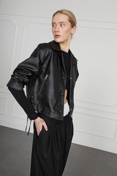  Biye Detaylı Deri Ceket