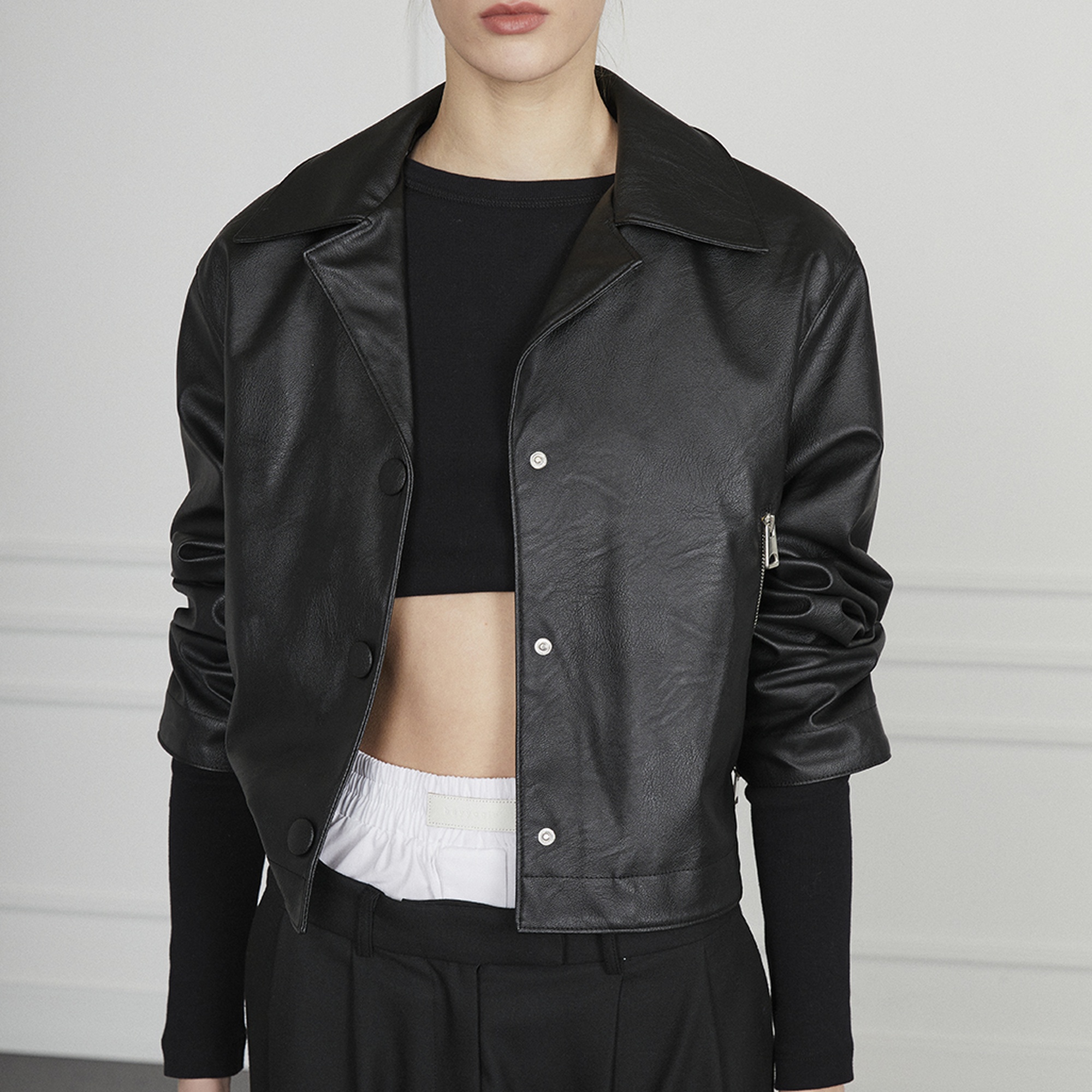 Biye Detaylı Deri Ceket