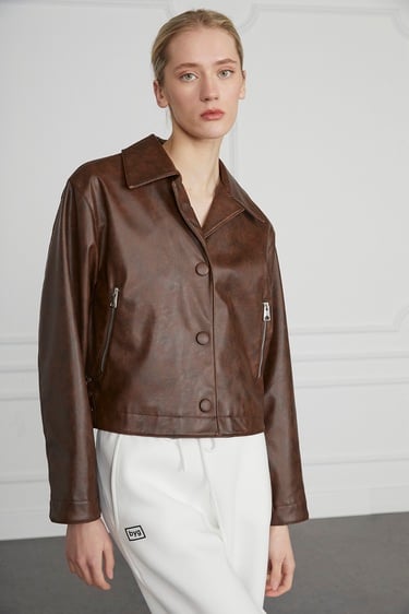  Biye Detaylı Deri Ceket