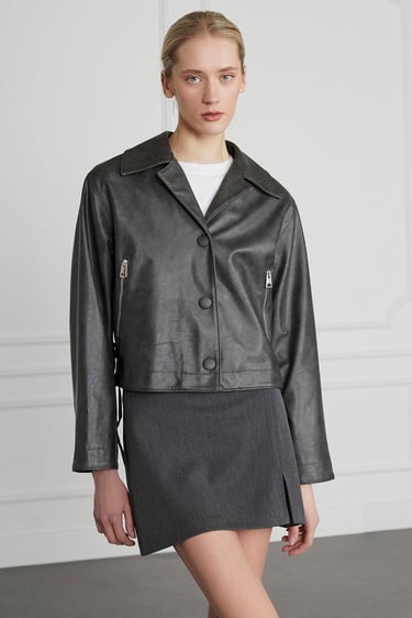  Biye Detaylı Deri Ceket