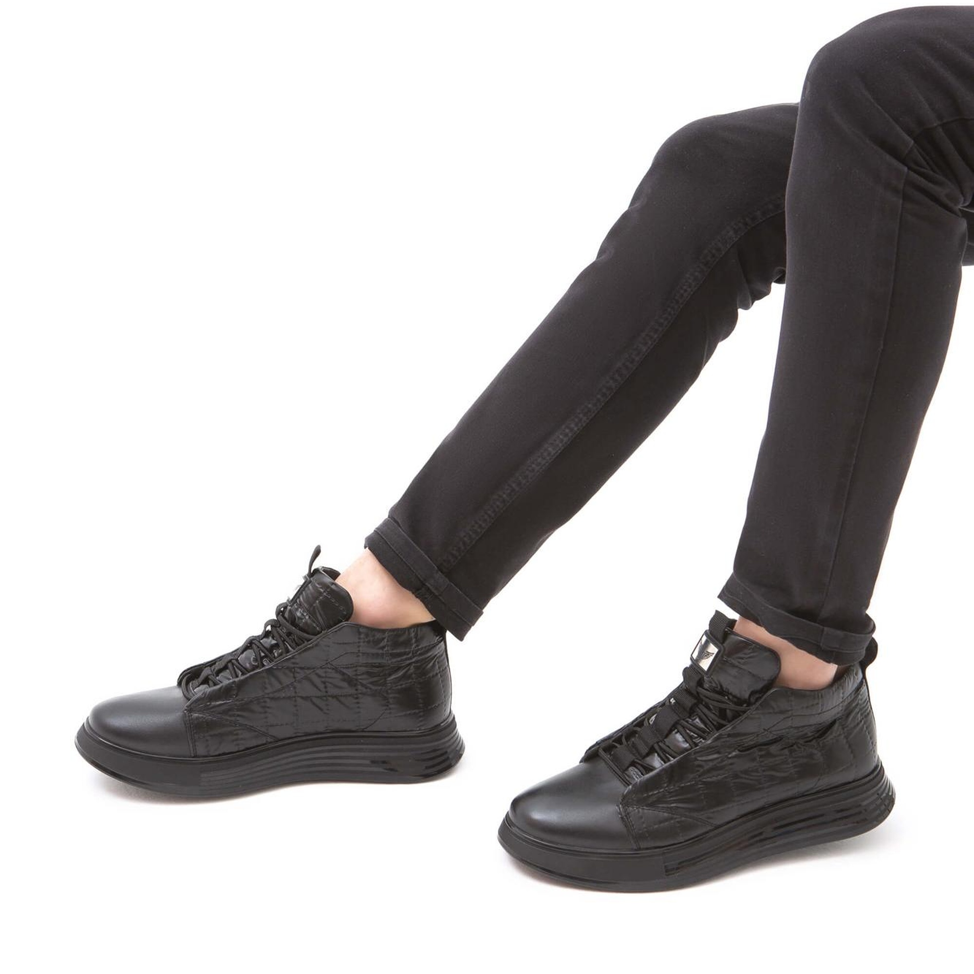 Valmenti Erkek Siyah Deri & Tekstil Casual Bot