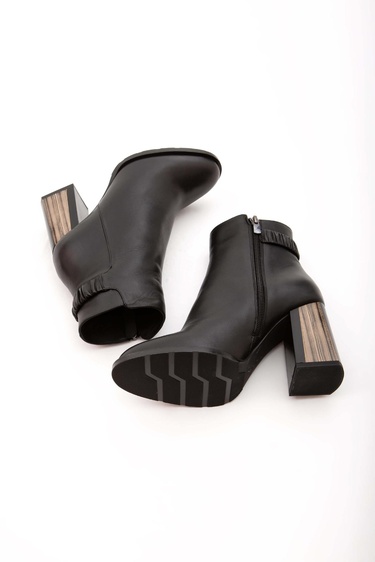  Tamer Tanca Kadın Hakiki Deri Siyah Casual Bot