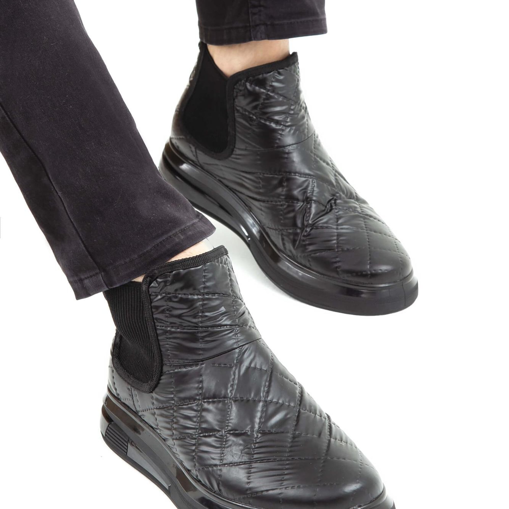 Tamer Tanca Erkek Vegan Siyah Casual Bot