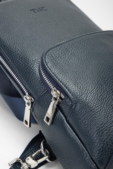  Tamer Tanca Erkek Hakiki Deri Lacivert Body Bag Çanta