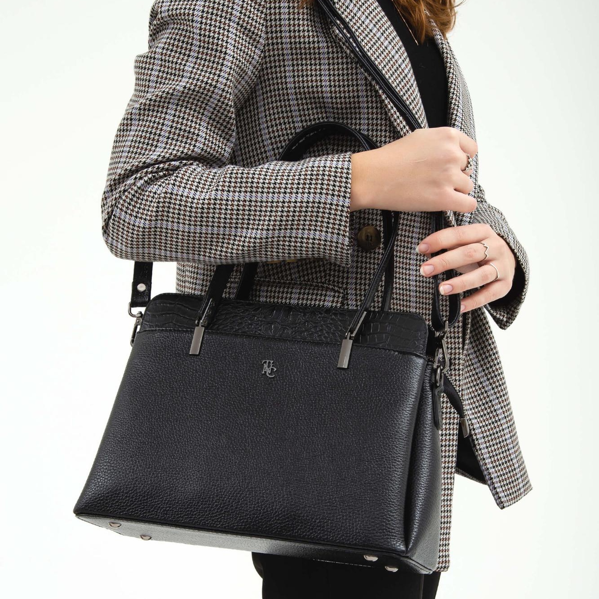 Tamer Tanca Kadın Hakiki Deri Siyah Kol Çantası