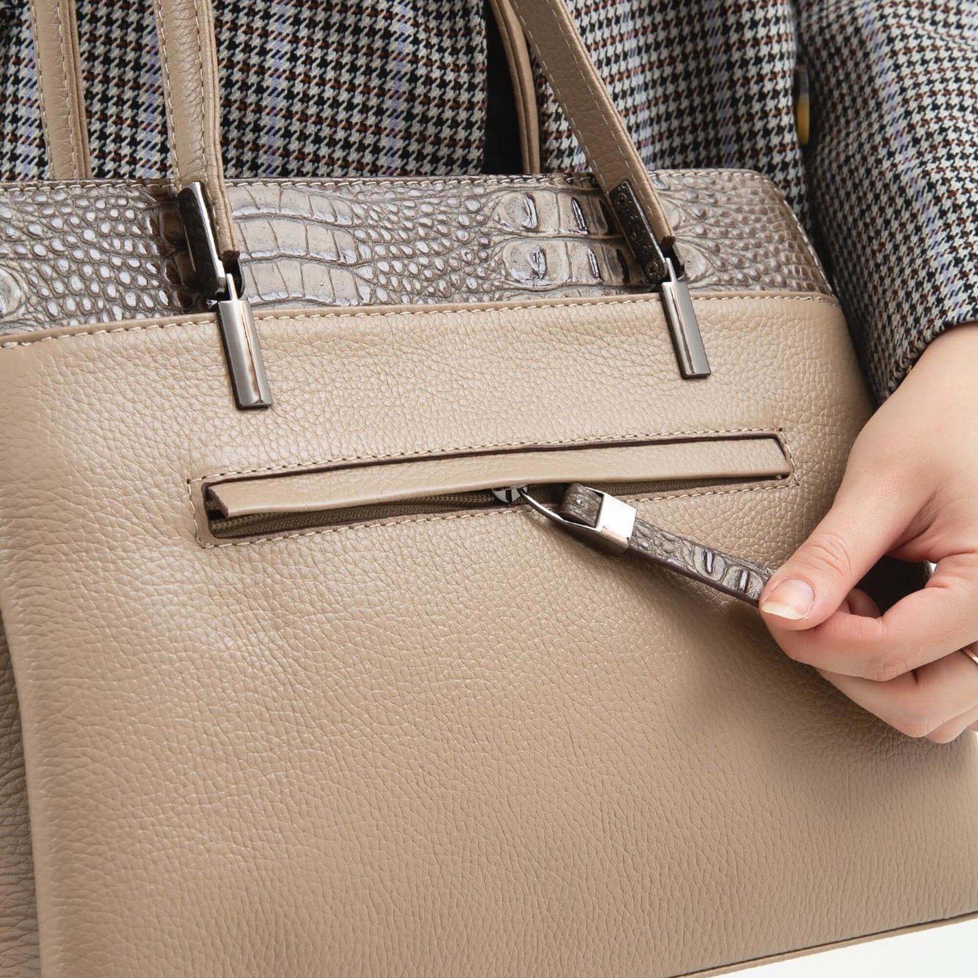 Tamer Tanca Kadın Hakiki Deri Vizon Kol Çantası