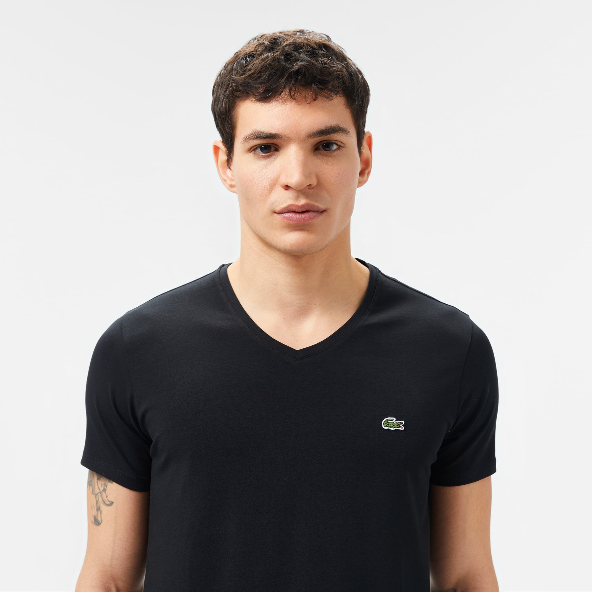 Lacoste Erkek Slim Fit V Yaka Siyah T-Shirt