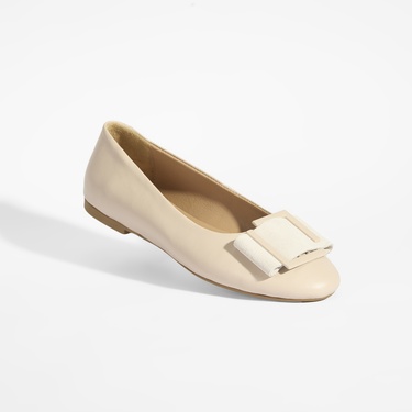  Kadın Krem Tokalı Deri Babet