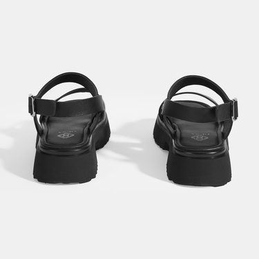  Kadın Siyah Deri Sandalet