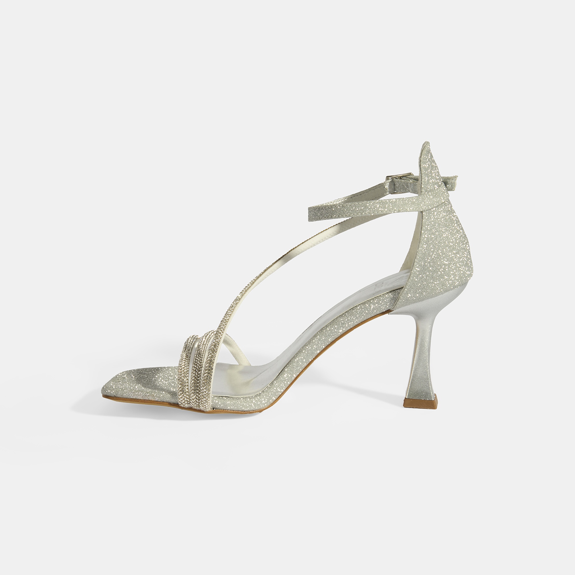 Kadın Gümüş Toka Detaylı Topuklu Abiye Sandalet