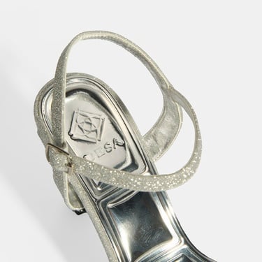  Kadın Gümüş Toka Detaylı Topuklu Abiye Sandalet