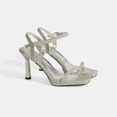  Kadın Gümüş Toka Detaylı Topuklu Abiye Sandalet