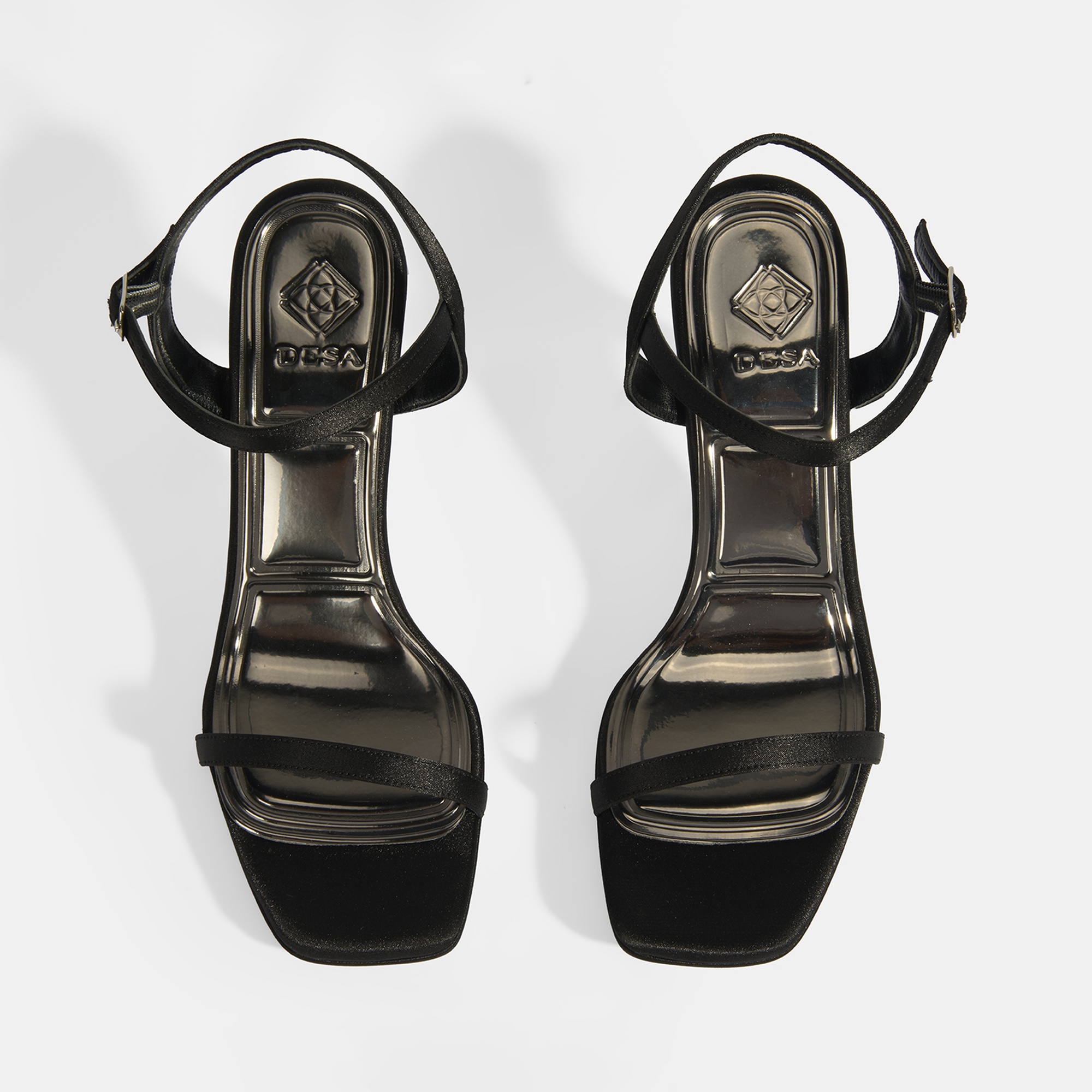 Kadın Siyah Toka Detaylı Topuklu Abiye Sandalet