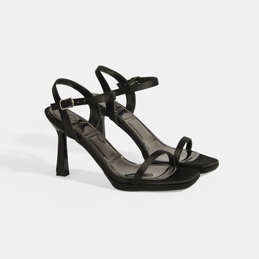  Kadın Siyah Toka Detaylı Topuklu Abiye Sandalet