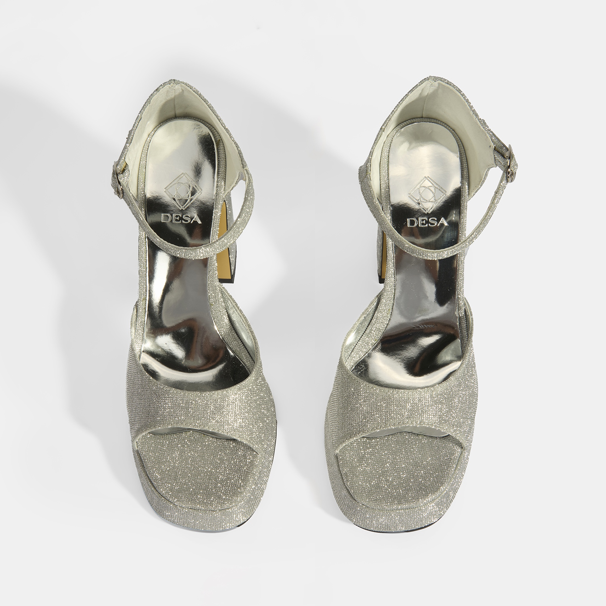 Kadın Gümüş Toka Detaylı Topuklu Abiye Sandalet