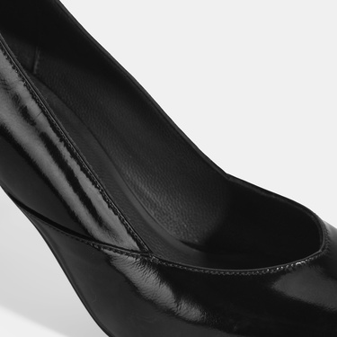  Kadın Siyah Rugan Topuklu Ayakkabı