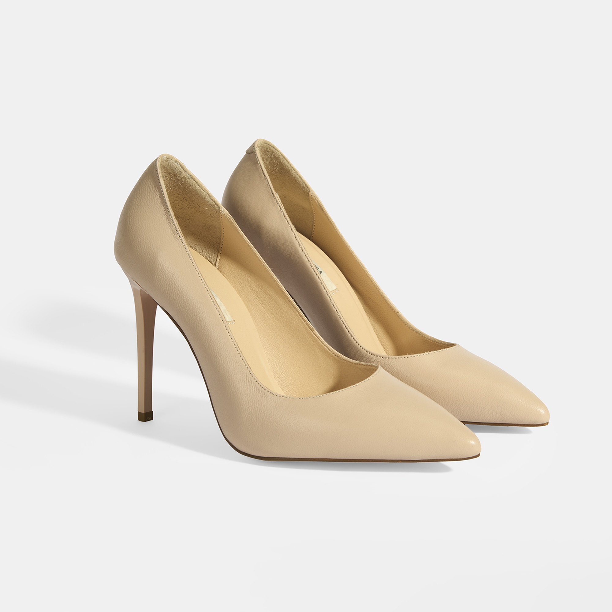 Kadın Ten Deri Topuklu Klasik Ayakkabı