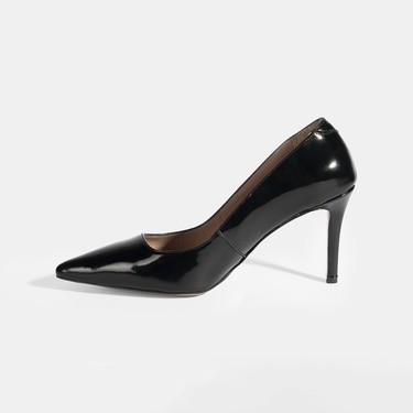  Kadın Siyah Rugan Topuklu Ayakkabı