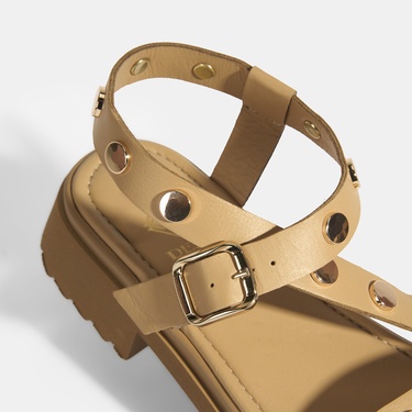  Kadın Bej Zımba Detaylı Deri Sandalet