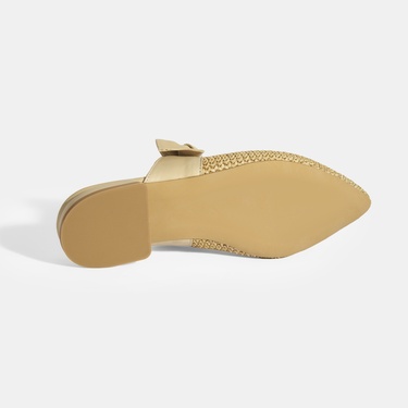  Kadın Hasır Fiyonklu Terlik