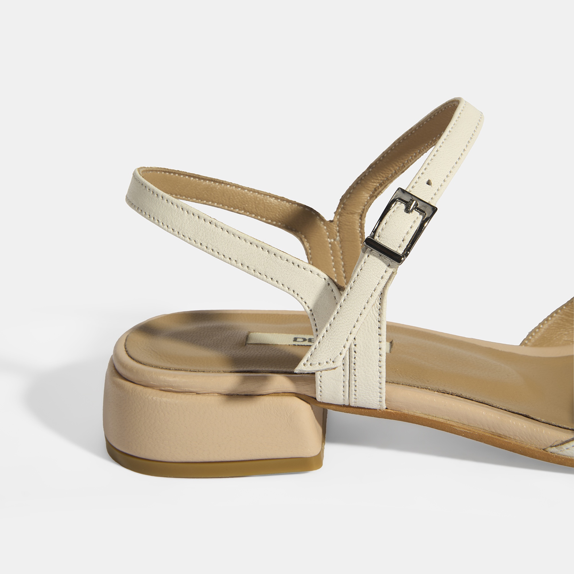 Kadın Beyaz Slingback Deri Günlük Ayakkabı