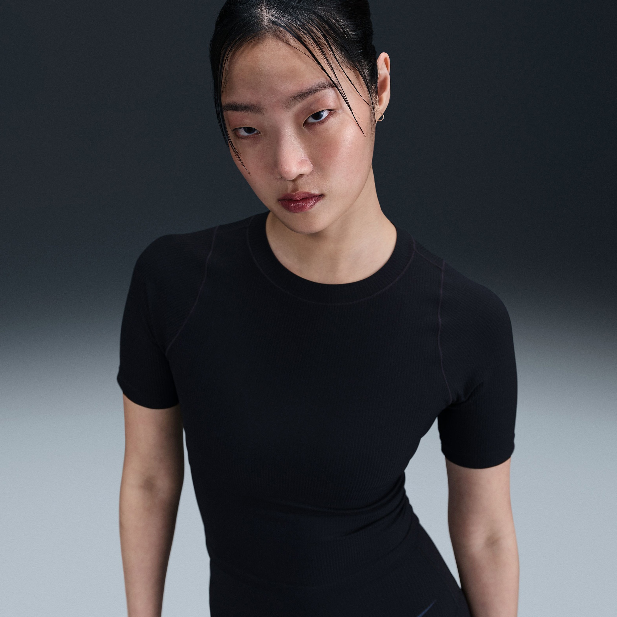 Nike Dri-Fit Zenvy Kadın Siyah T-Shirt