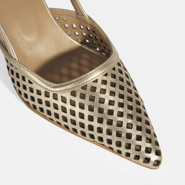  Kadın Perforeli Gold Deri Slingback Ayakkabı