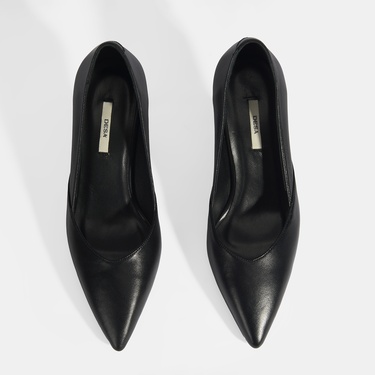  Kadın Siyah Deri Topuklu Klasik Ayakkabı