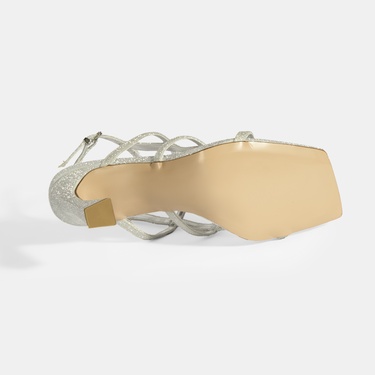  Kadın Gümüş Toka Detaylı Topuklu Abiye Sandalet