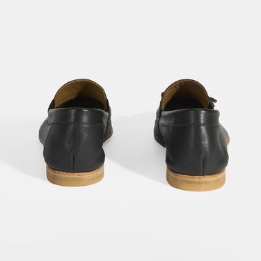  Kadın Siyah Püskül Detaylı Deri Loafer