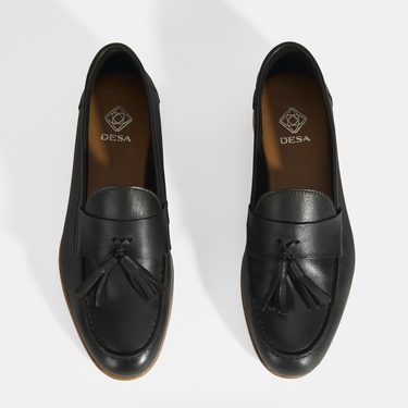  Kadın Siyah Püskül Detaylı Deri Loafer