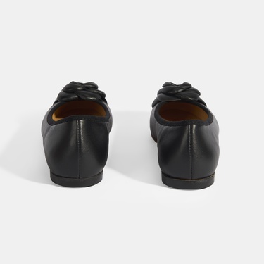  Kadın Siyah Aksesuar Detaylı Deri Babet