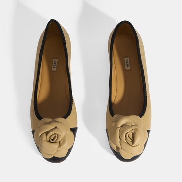  Kadın Ten Aksesuar Detaylı Deri Babet