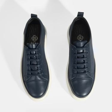  Kadın Lacivert Deri Bağcıklı Spor Ayakkabı