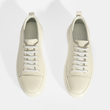  Kadın Beyaz Deri Bağcıklı Spor Ayakkabı