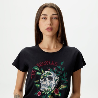  KADIN BASKILI BİSİKLET YAKA SİYAH T-SHIRT