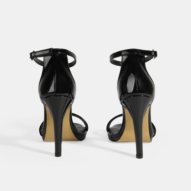  Kadın Bantlı Siyah Topuklu Abiye Sandalet