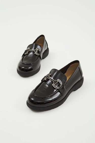  Tamer Tanca Kadın Hakiki Deri Siyah Rugan Loafer Ayakkabı