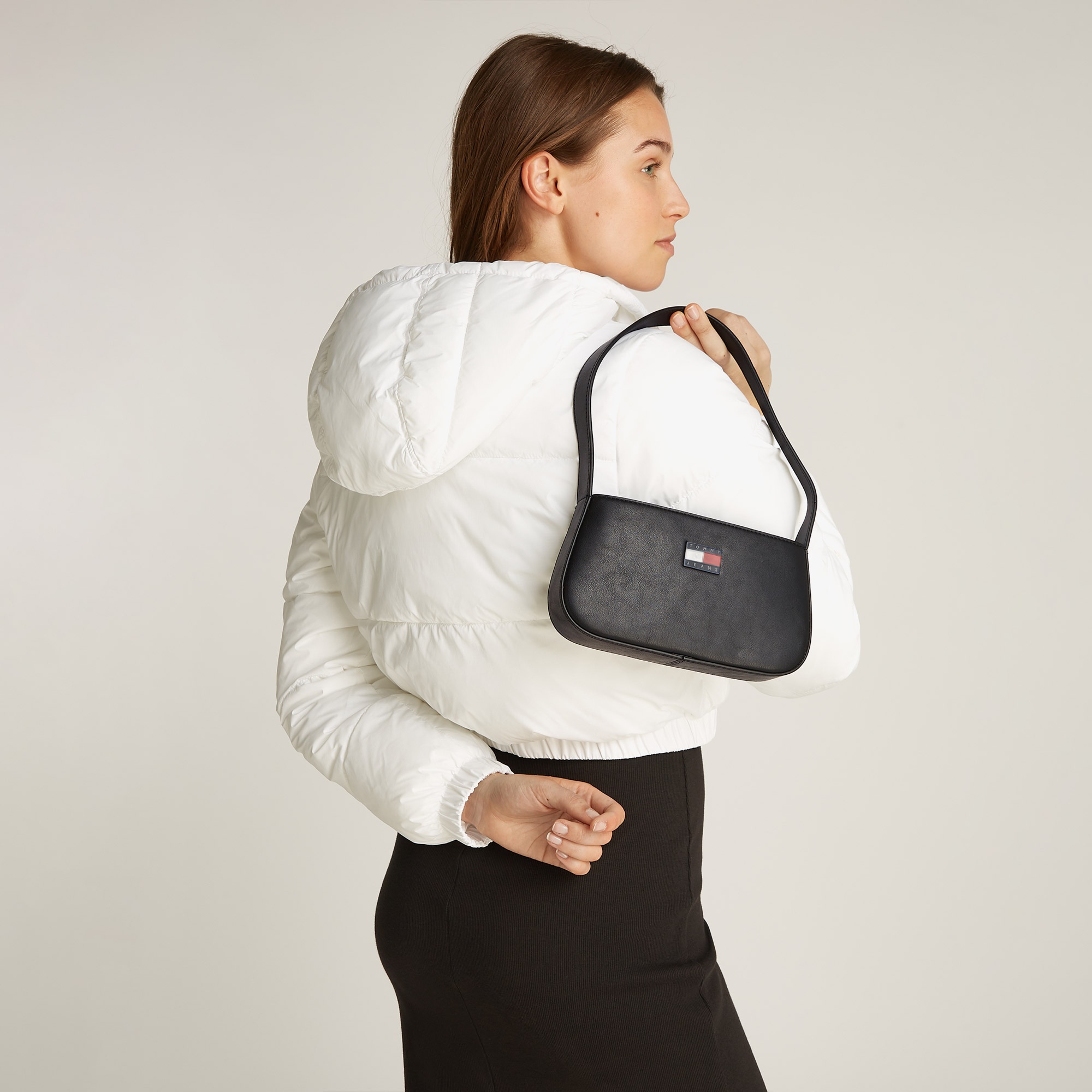 Tommy Hilfiger Ess Must Kadın Siyah El Çantası