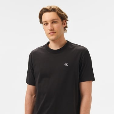  Calvin Klein Serif Font Graphic Erkek Siyah T-Shirt