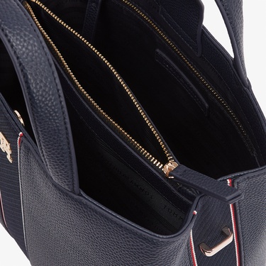  Tommy Hilfiger Kadın Mavi Çanta