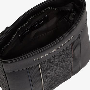  Tommy Hilfiger Erkek Siyah Çanta