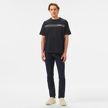  Guess Chest Mid Organic Heavy Erkek Siyah T-Shirt