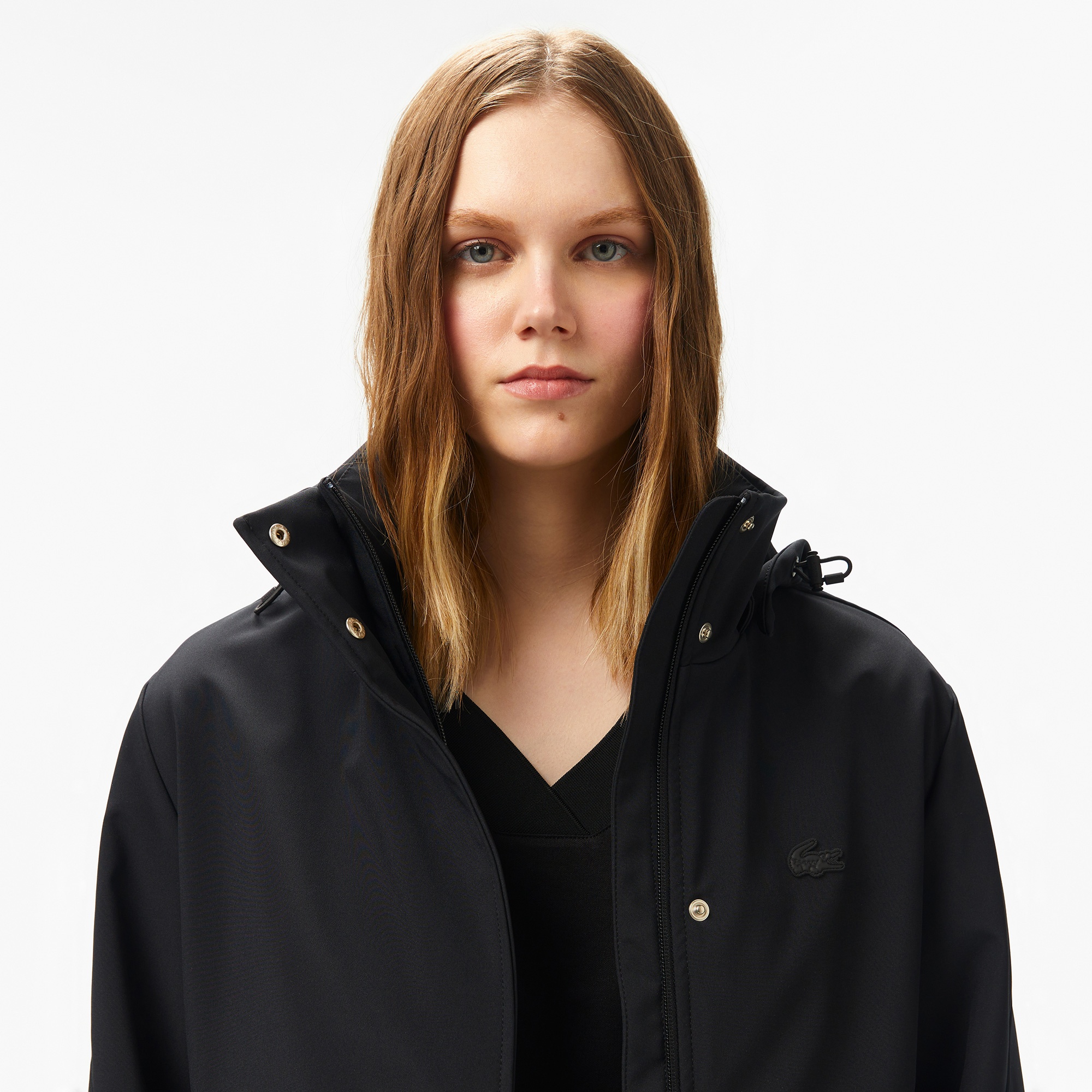 Lacoste Kadın Relaxed Fit Kapüşonlu Siyah Yağmurluk